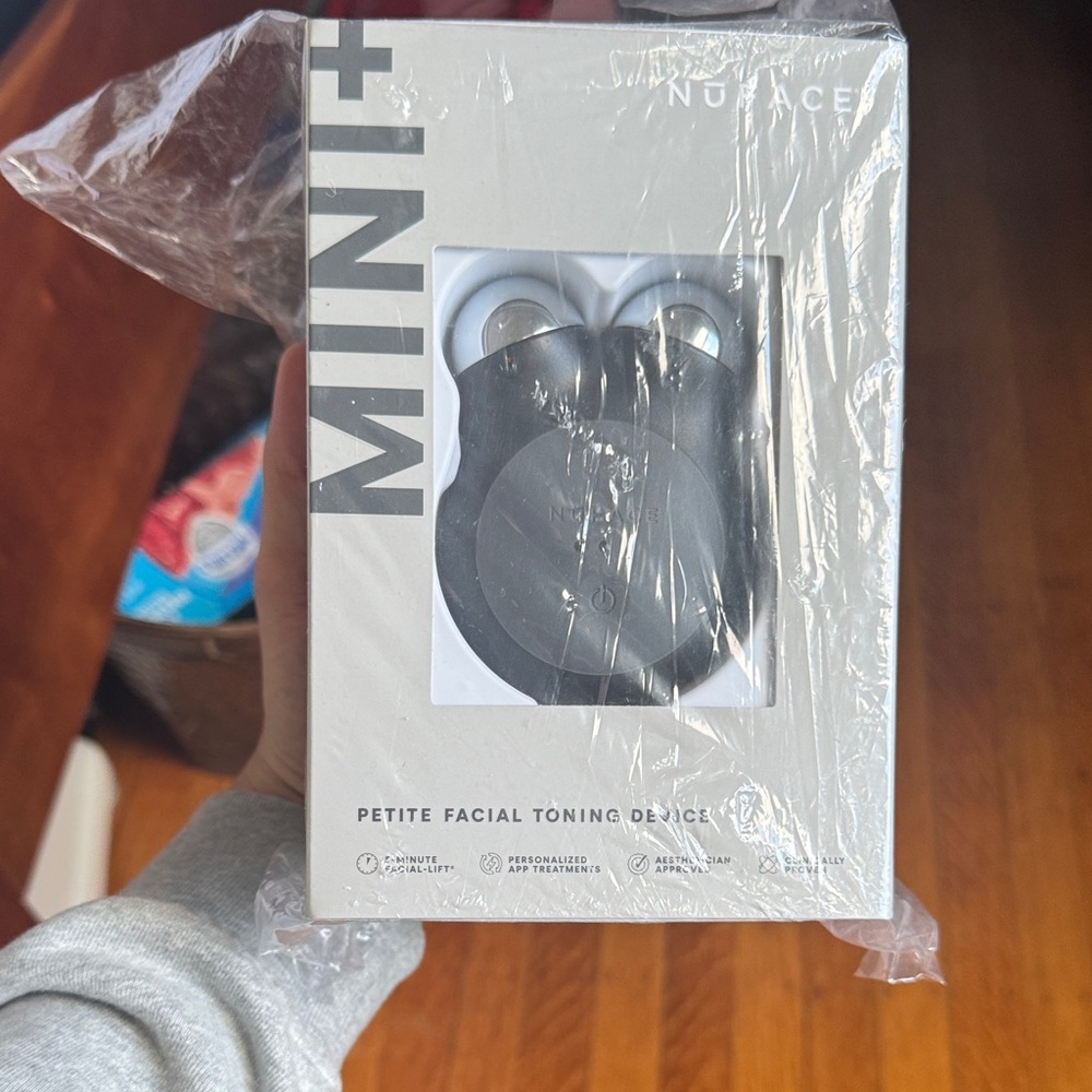 NuFace Mini+ Petite Facial Toning Device in Black